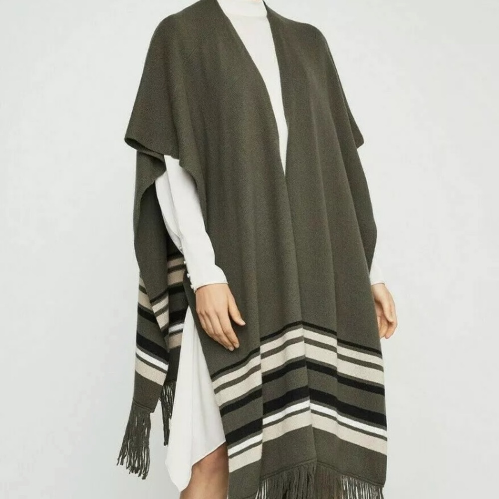 BCBGMAXAZRIA Wool Blend Fringe Poncho NWT XS/S